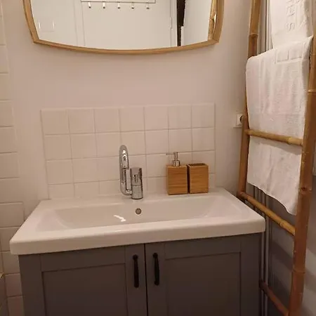 Et Calme Vieux Historique Apartment *